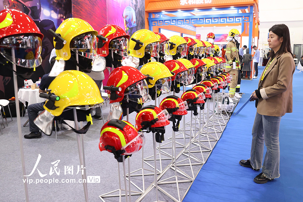 第二十一届中国国际消防设备技术交流展览会在北京举行